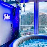 Lovely 3bd - Rooftop - Jacuzzi&sauna *
