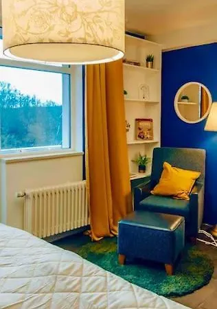 Lovely 3bd - Rooftop - Jacuzzi&sauna * Прага