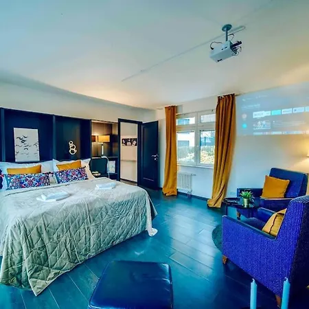 Lovely 3bd - Rooftop - Jacuzzi&sauna Апартаменты
