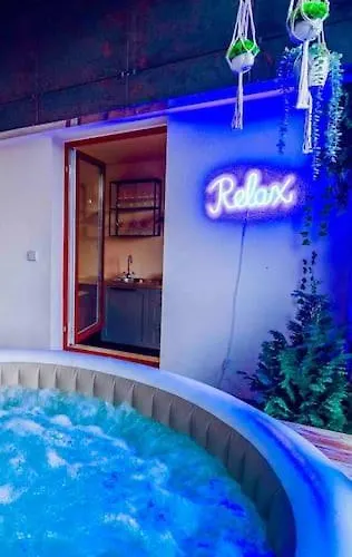 Apartment Lovely 3bd - Rooftop - Jacuzzi&sauna Prague