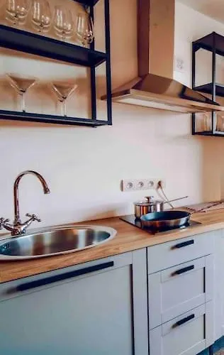 Lovely 3bd - Rooftop - Jacuzzi&sauna Apartment *