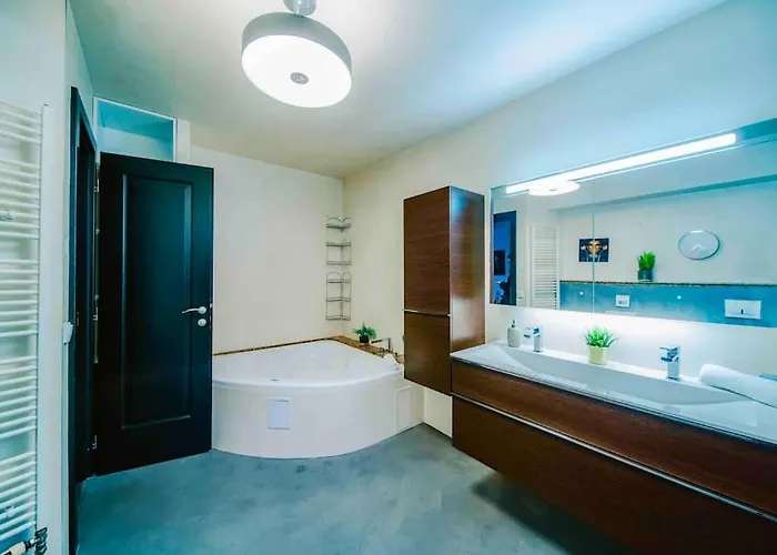 Lovely 3bd - Rooftop - Jacuzzi&sauna *