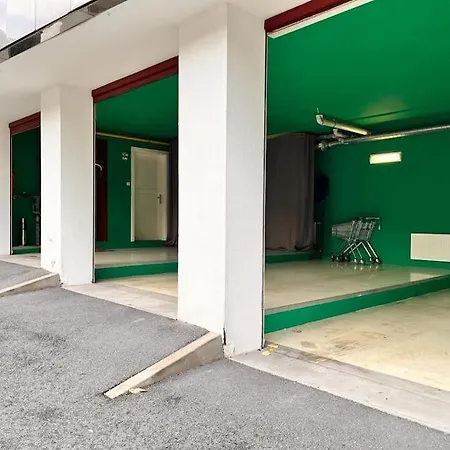 Apartmán Lovely 3bd - Rooftop - Jacuzzi&sauna
