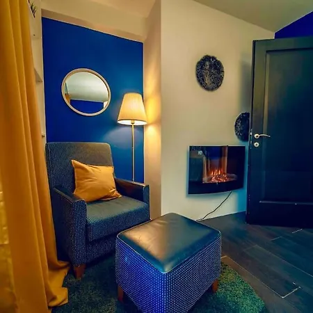 Lovely 3bd - Rooftop - Jacuzzi&sauna Apartmán *