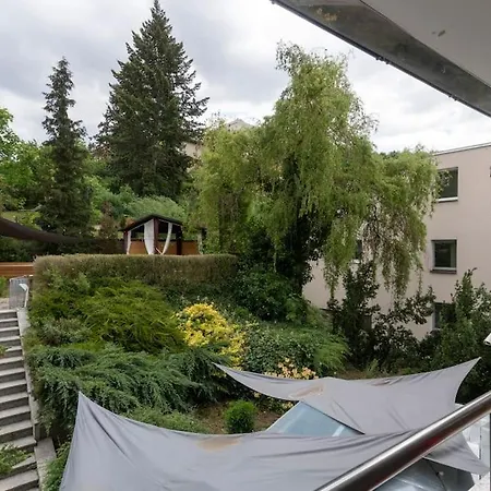 Apartmán Lovely 3bd - Rooftop - Jacuzzi&sauna *
