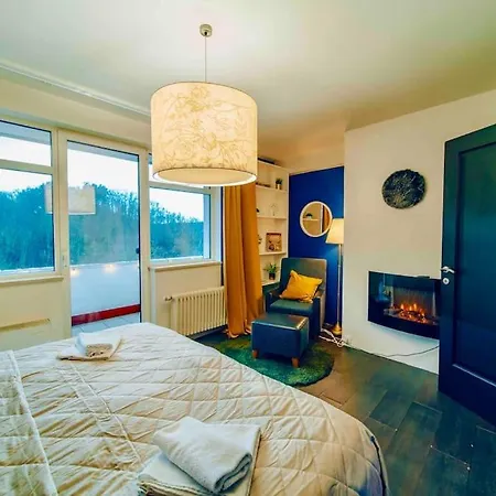 Apartmán Lovely 3bd - Rooftop - Jacuzzi&sauna