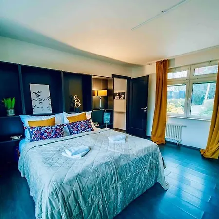 Apartmán Lovely 3bd - Rooftop - Jacuzzi&sauna Praha